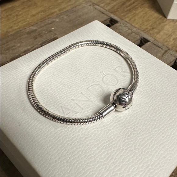 Pandora great shape s925 ALE Moments ball circle clasp snake chain bracelet - Picture 2 of 5